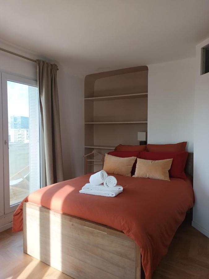 Paris Balcony Top Floor Room Ngoại thất bức ảnh