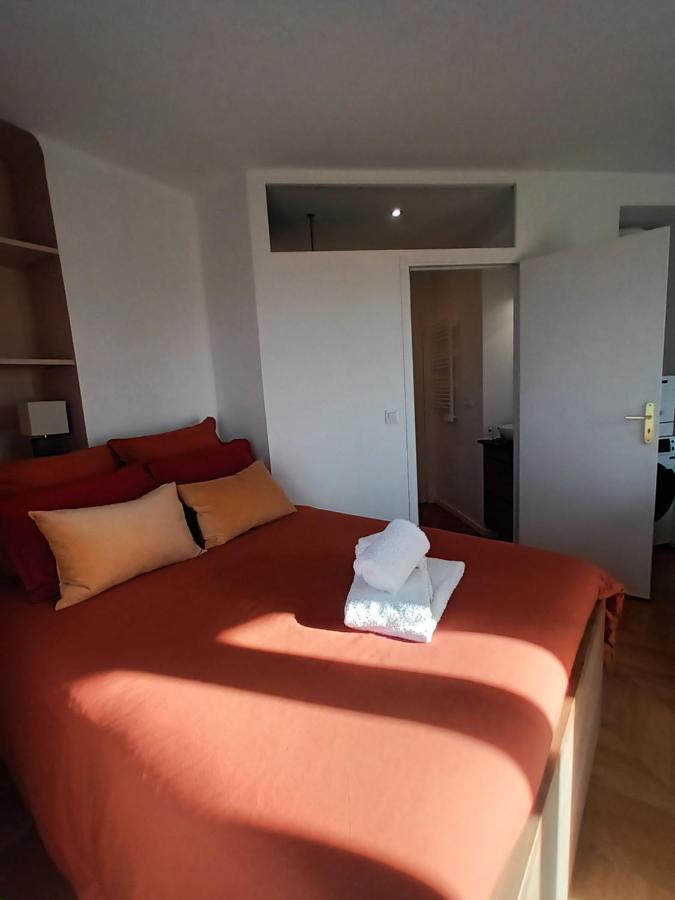 Paris Balcony Top Floor Room Ngoại thất bức ảnh