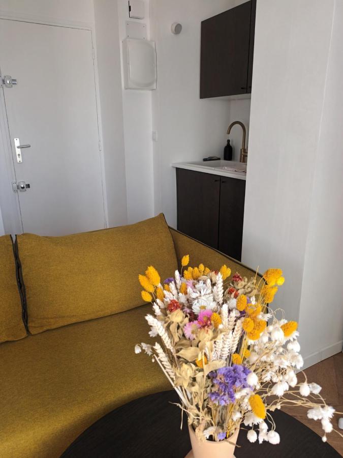 Paris Balcony Top Floor Room Ngoại thất bức ảnh