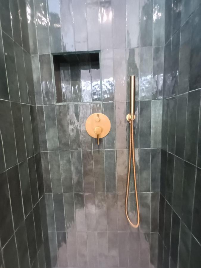 Paris Balcony Top Floor Room Ngoại thất bức ảnh